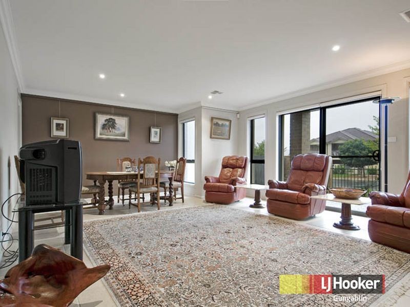 19 Moonlight Avenue, Harrison ACT 2914