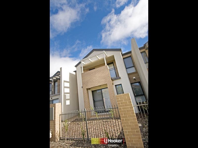 19 Moonlight Avenue, Harrison ACT 2914
