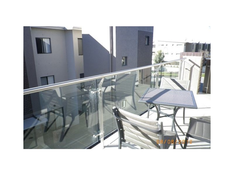 30/6 Gungahlin Place, Gungahlin ACT 2912