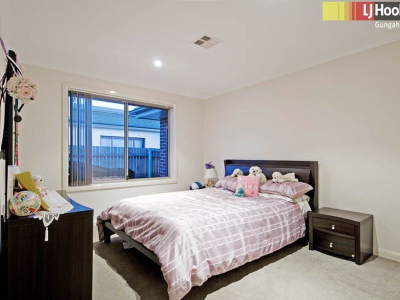 14 De Mole Street, Dunlop ACT 2615