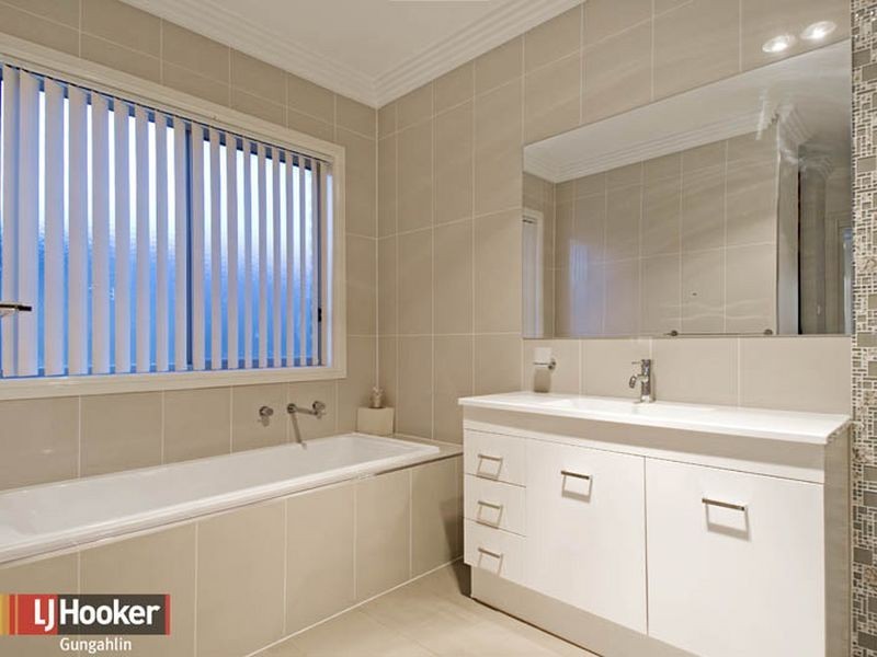 14 De Mole Street, Dunlop ACT 2615