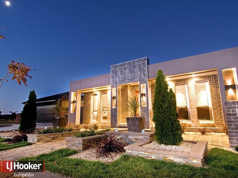 14 De Mole Street, Dunlop ACT 2615