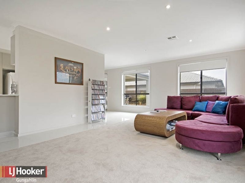 11 Nancy Cato Street, Franklin ACT 2913