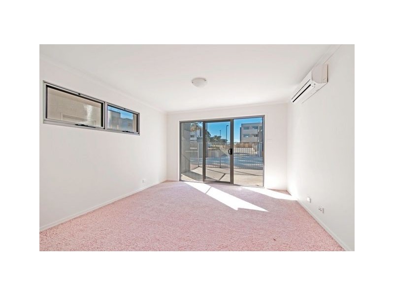 82/75 Elizabeth Jolley Street, Franklin ACT 2913
