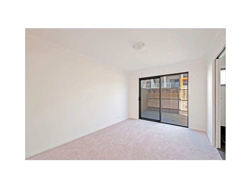 82/75 Elizabeth Jolley Street, Franklin ACT 2913