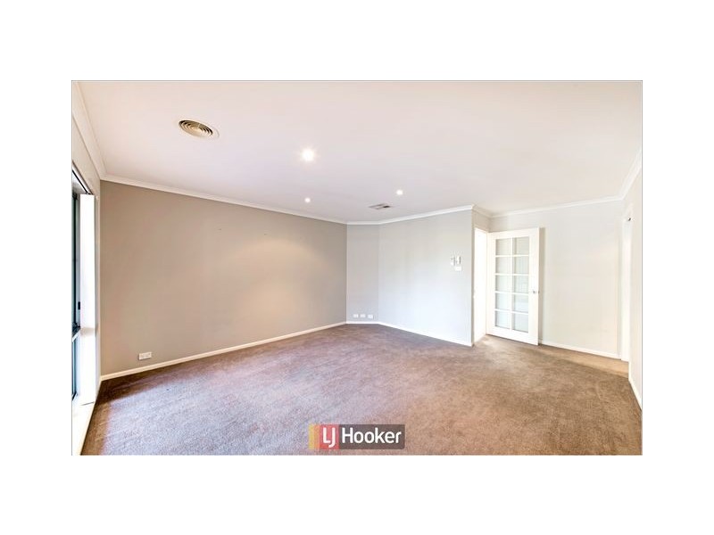 9 Star Close, Amaroo ACT 2914