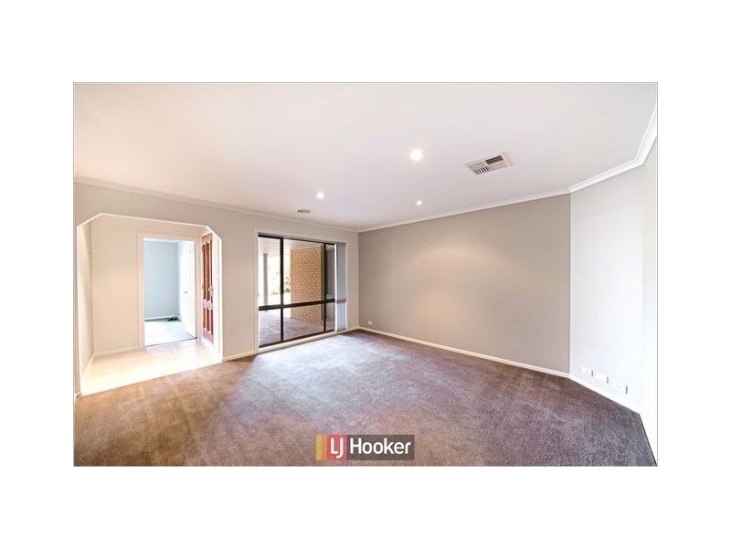 9 Star Close, Amaroo ACT 2914