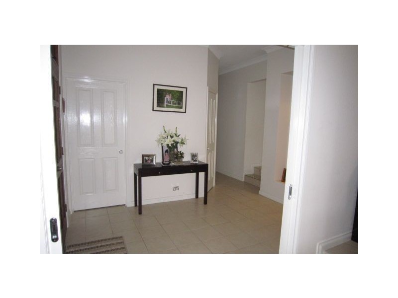 9 Hutcheon Place, Nicholls ACT 2913