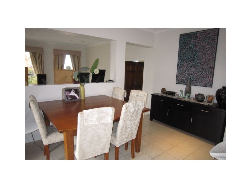9 Hutcheon Place, Nicholls ACT 2913