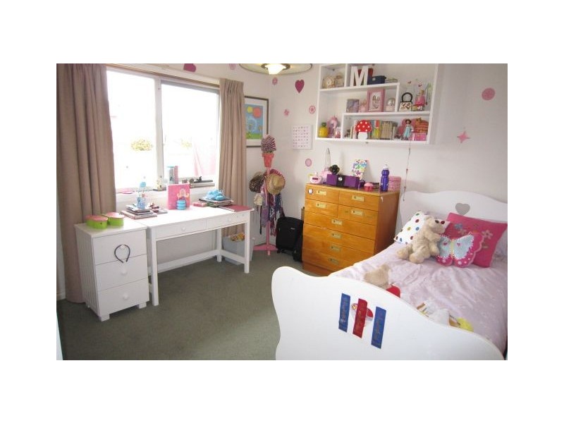 9 Hutcheon Place, Nicholls ACT 2913