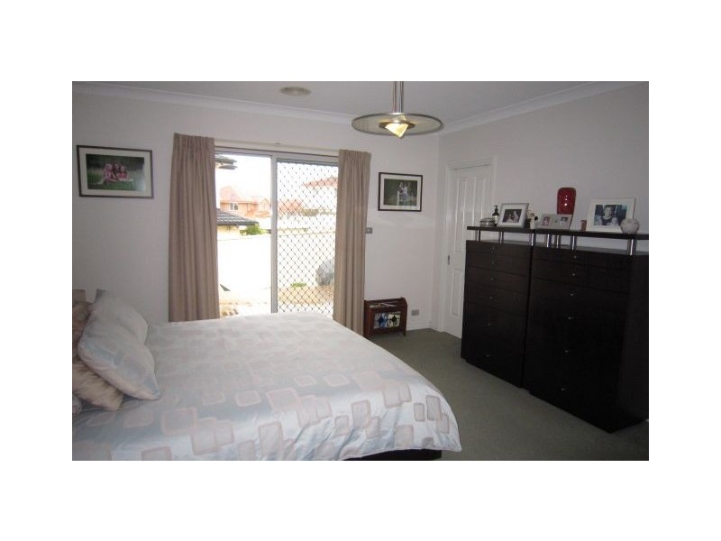 9 Hutcheon Place, Nicholls ACT 2913