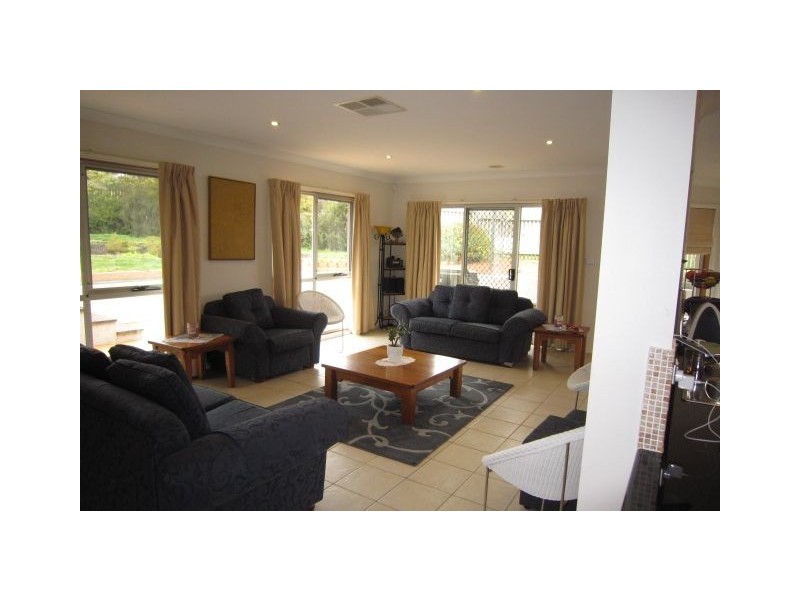 9 Hutcheon Place, Nicholls ACT 2913