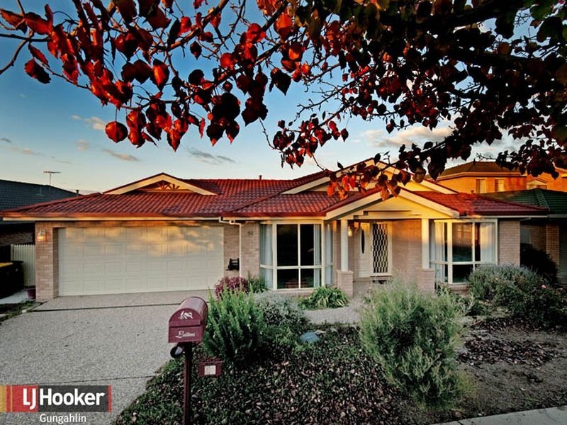 98 Kelleway Avenue, Nicholls ACT 2913