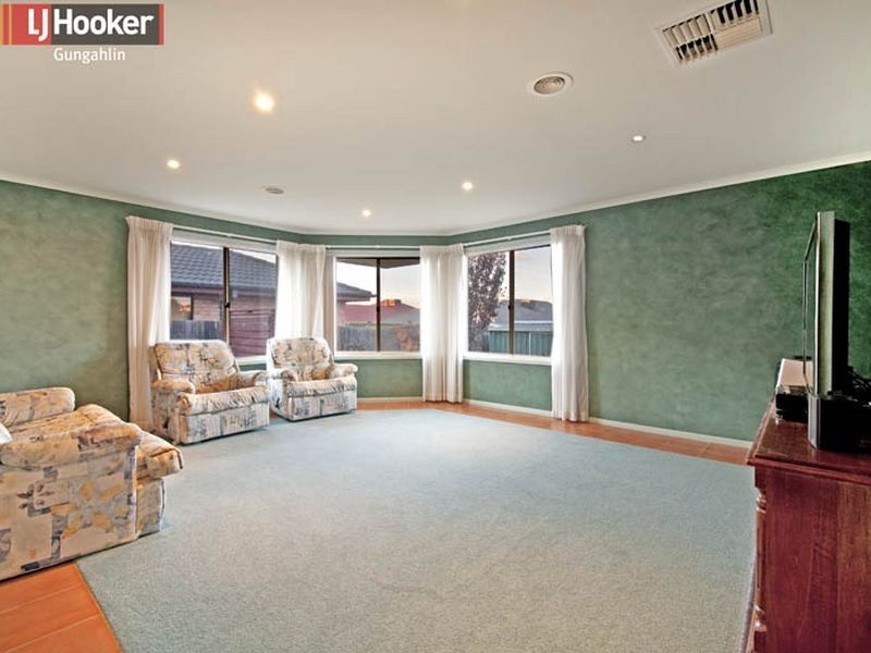 98 Kelleway Avenue, Nicholls ACT 2913