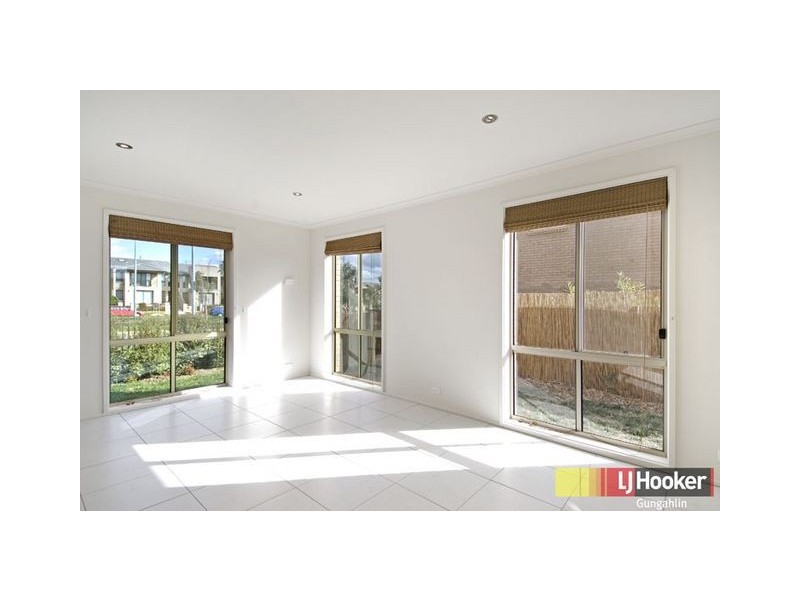 313 Anthony Rolfe Avenue, Gungahlin ACT 2912