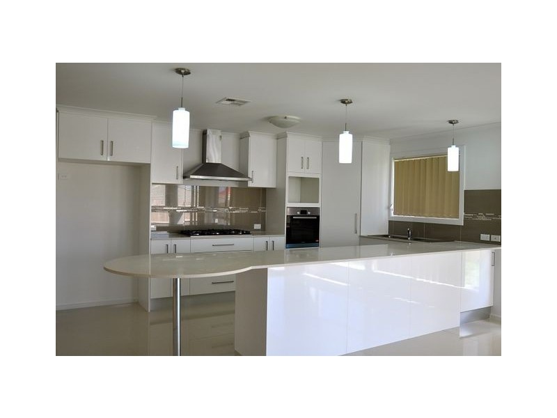 12 Nina Murdoch Crescent, Franklin ACT 2913