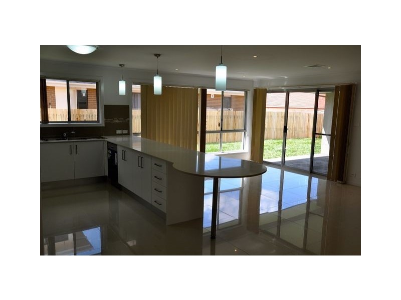 12 Nina Murdoch Crescent, Franklin ACT 2913