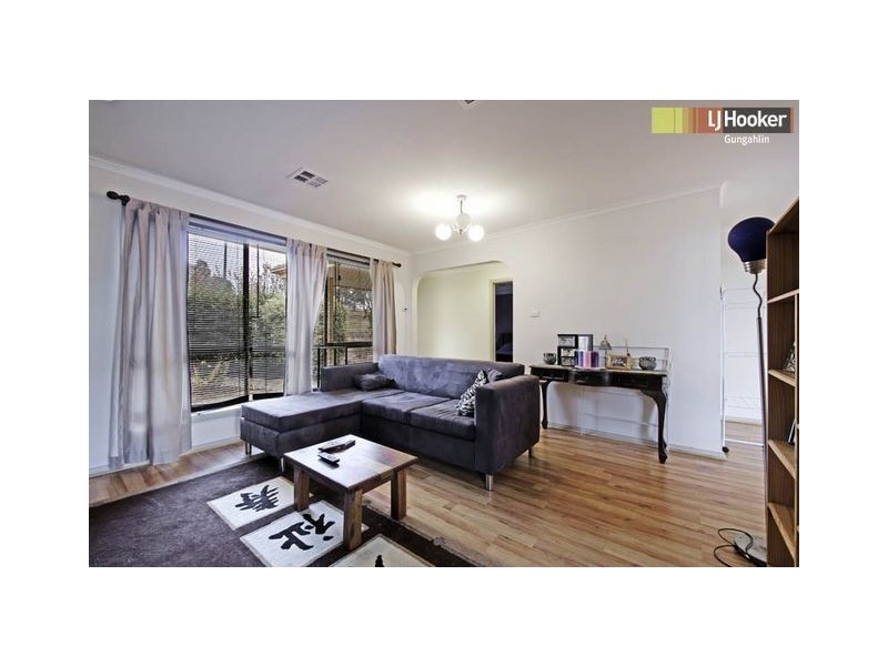 8 Buru Close, Ngunnawal ACT 2913