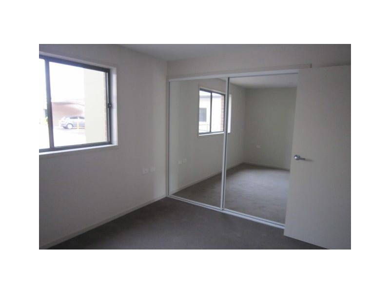 104/104 Henry Kendall Street, Franklin ACT 2913