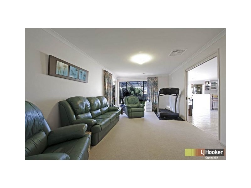 2 Wanderer Court, Amaroo ACT 2914