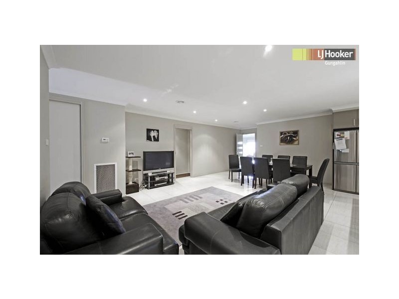 2 Triton Street, Dunlop ACT 2615