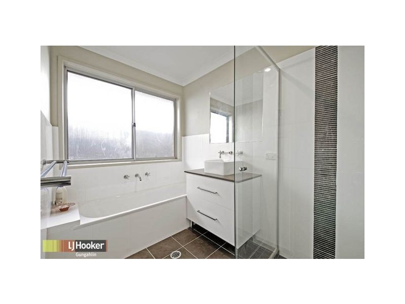 2 Triton Street, Dunlop ACT 2615