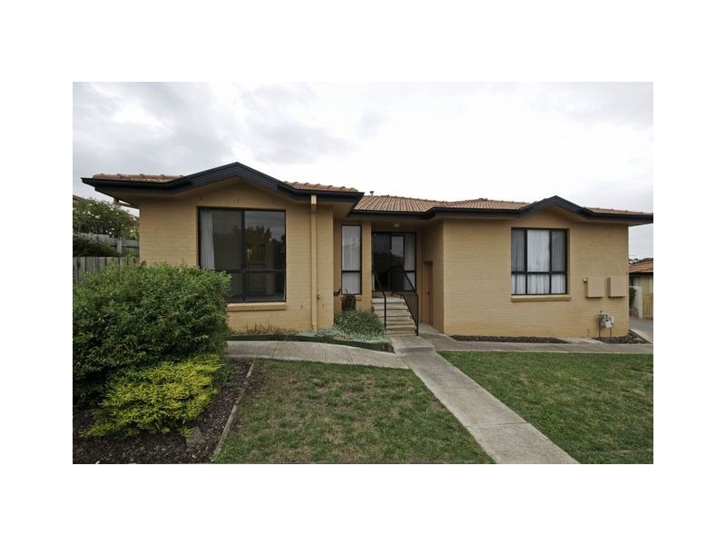 1/6 Burrumarra Avenue, Ngunnawal ACT 2913