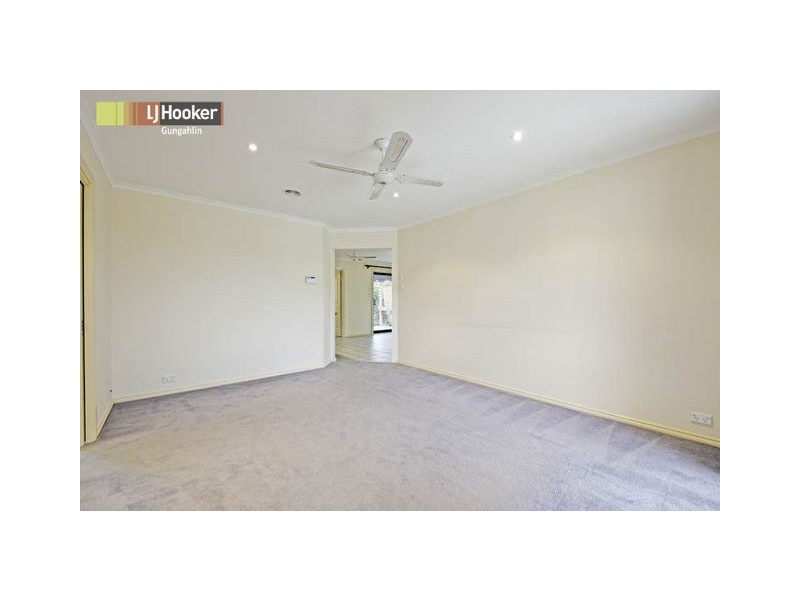 1/6 Burrumarra Avenue, Ngunnawal ACT 2913