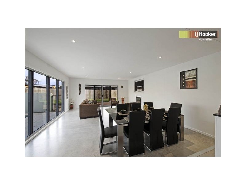 25 Eric Wright Street, Forde ACT 2914