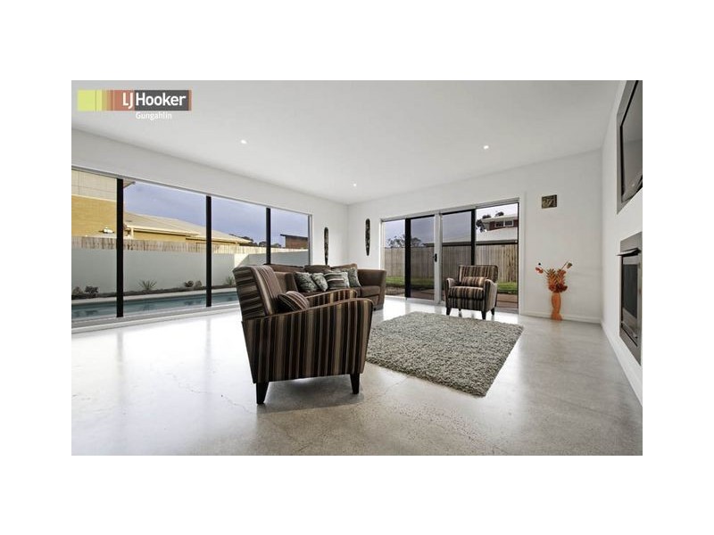 25 Eric Wright Street, Forde ACT 2914