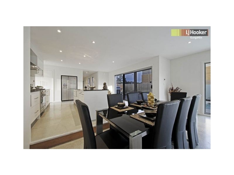 25 Eric Wright Street, Forde ACT 2914