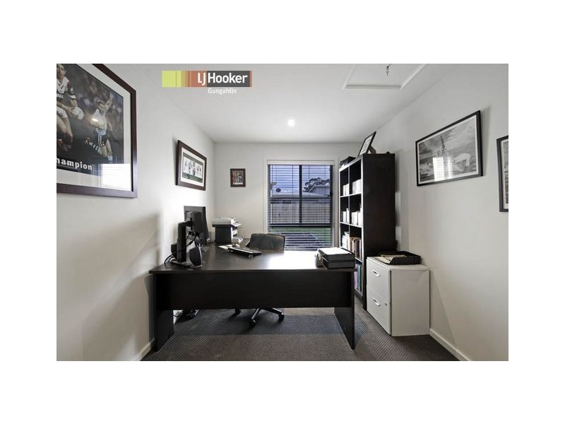 25 Eric Wright Street, Forde ACT 2914