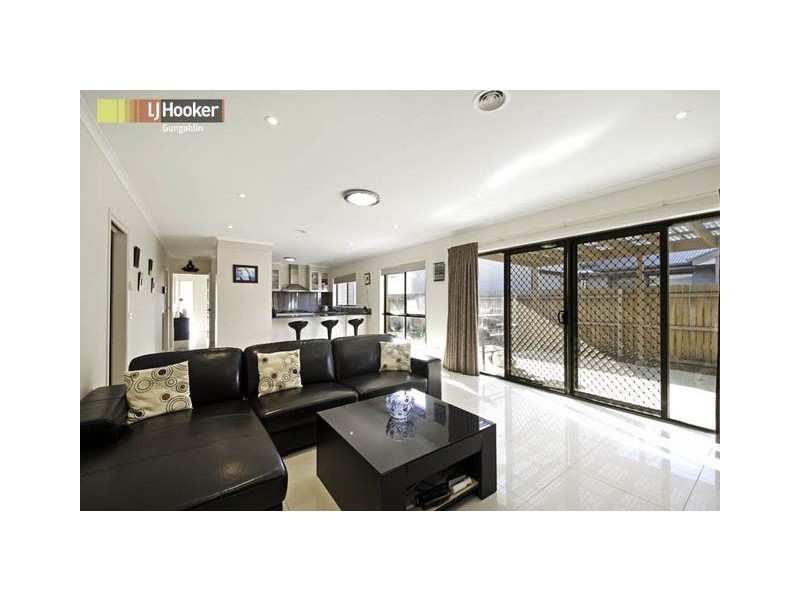 22 Helen Leonard Crescent, Forde ACT 2914