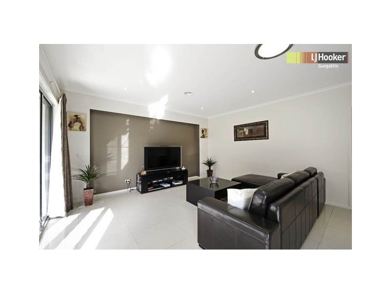 22 Helen Leonard Crescent, Forde ACT 2914