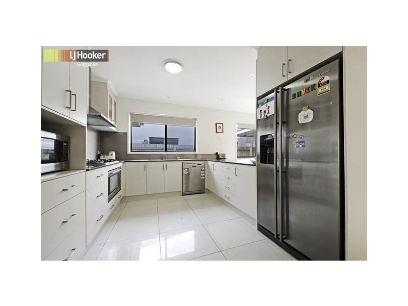 22 Helen Leonard Crescent, Forde ACT 2914