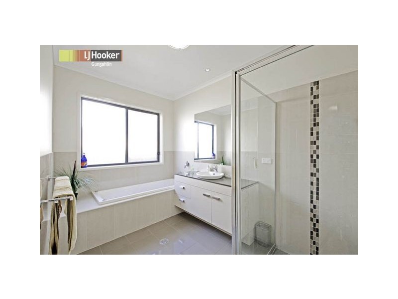 22 Helen Leonard Crescent, Forde ACT 2914