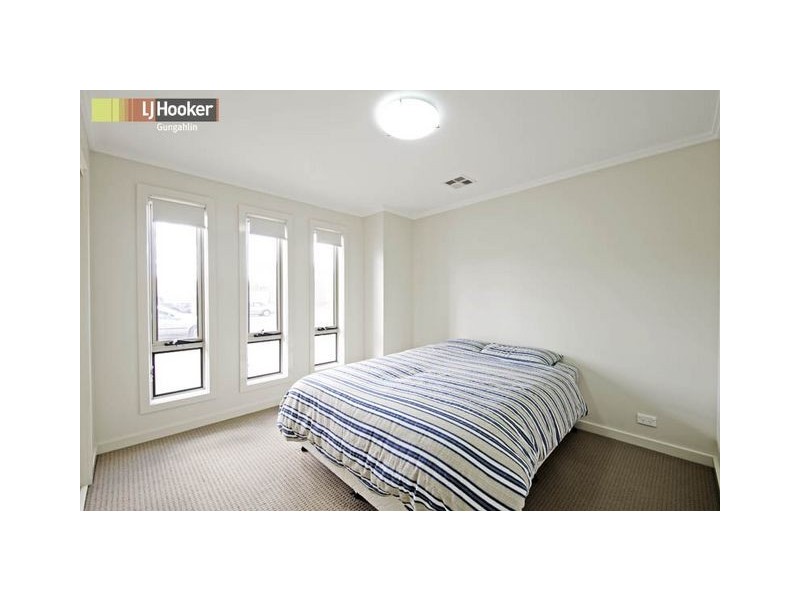 28 Oodgeroo Avenue, Franklin ACT 2913