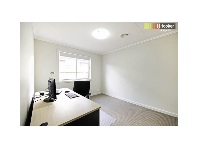 28 Oodgeroo Avenue, Franklin ACT 2913