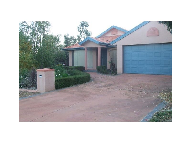 7 Leven Street, Amaroo ACT 2914