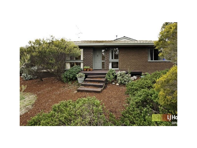 11 Bardsley Place, Holt ACT 2615