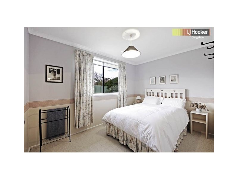 11 Bardsley Place, Holt ACT 2615