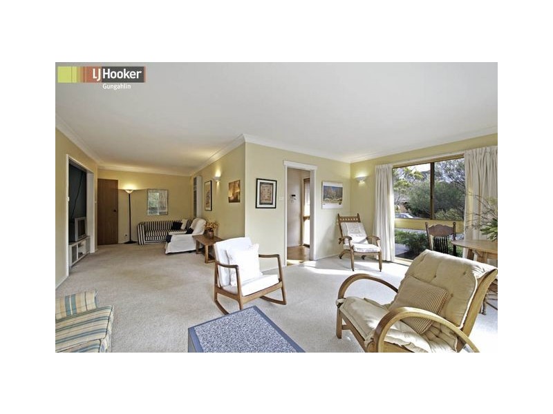 11 Bardsley Place, Holt ACT 2615