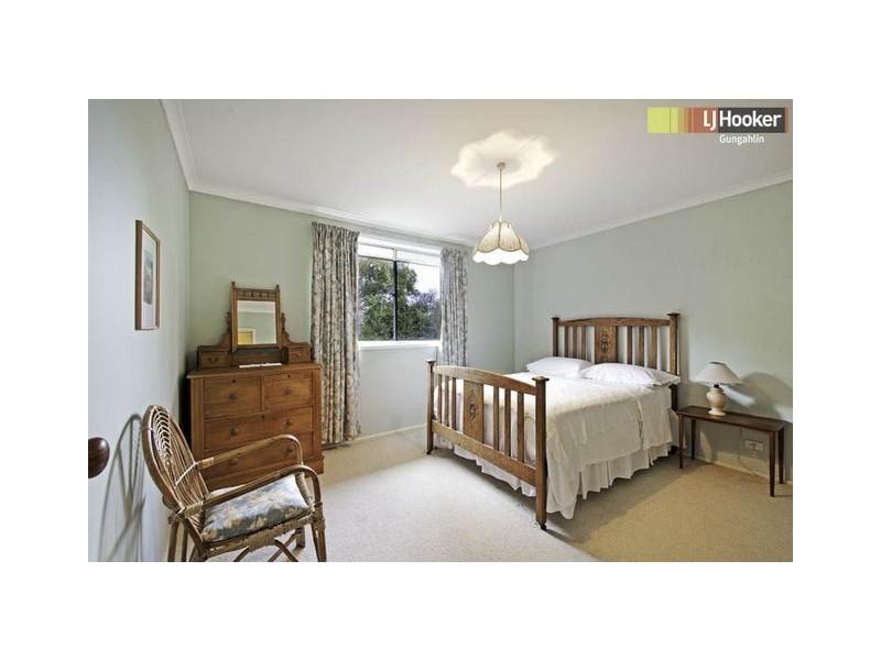 11 Bardsley Place, Holt ACT 2615