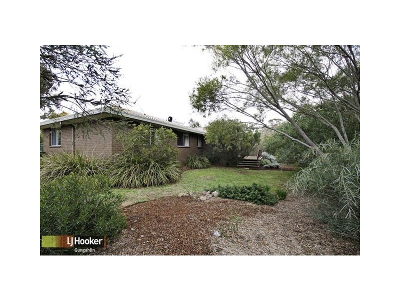 11 Bardsley Place, Holt ACT 2615