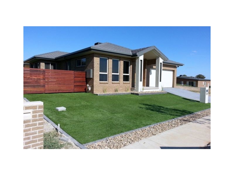 121 Bieundurry Street, Bonner ACT 2914