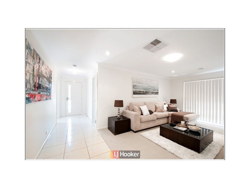 5 Charlotte Barton Street, Franklin ACT 2913