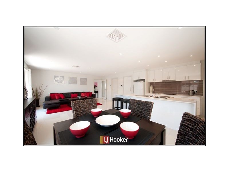 9 Winchester Street, Casey ACT 2913