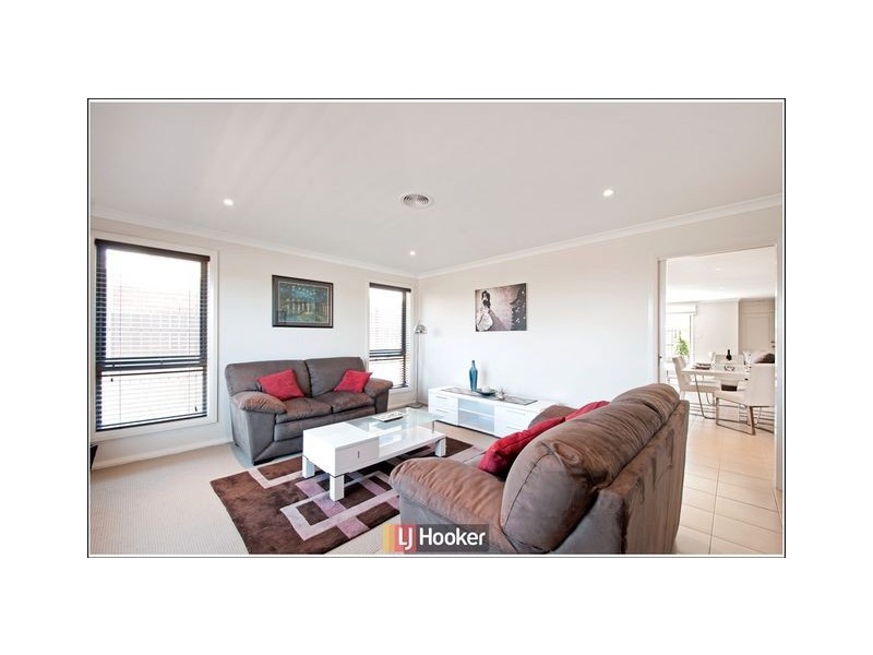 4 Hewett Crescent, Franklin ACT 2913