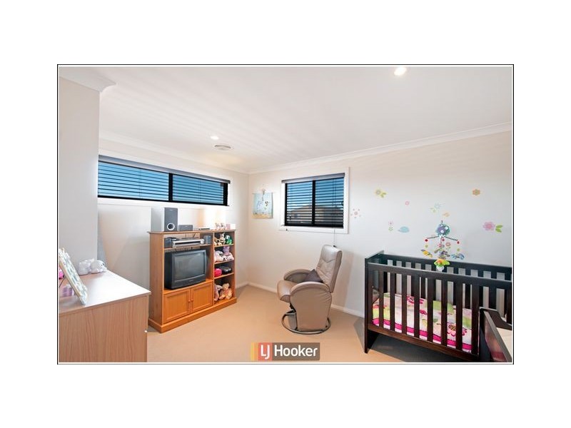4 Hewett Crescent, Franklin ACT 2913
