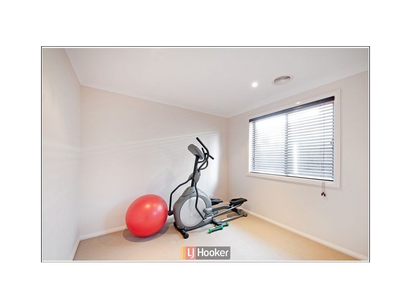 4 Hewett Crescent, Franklin ACT 2913